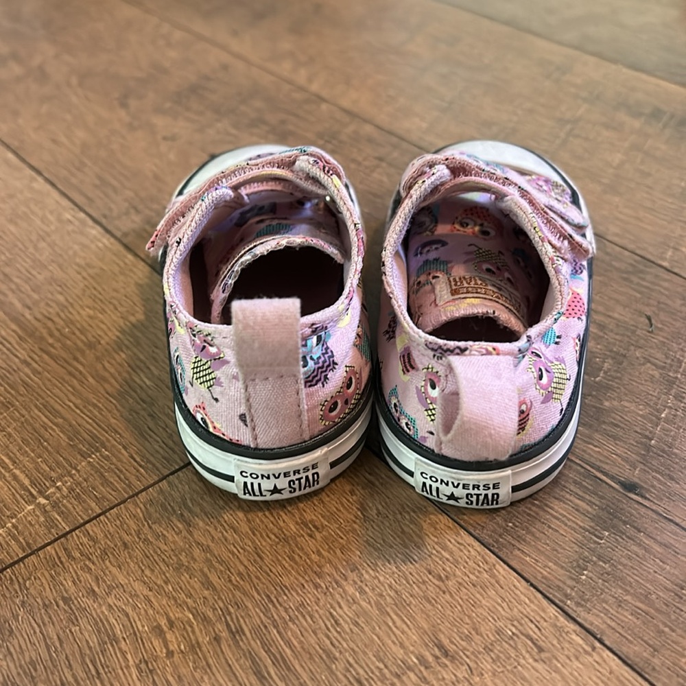Toddler Owl Converse - Picture 2 of 3